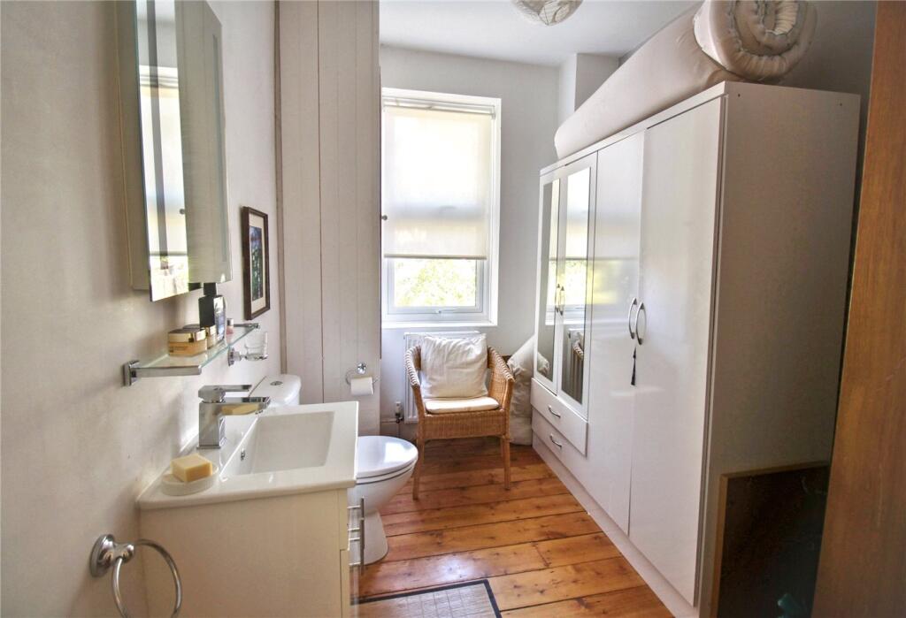 Dressing Room/WC