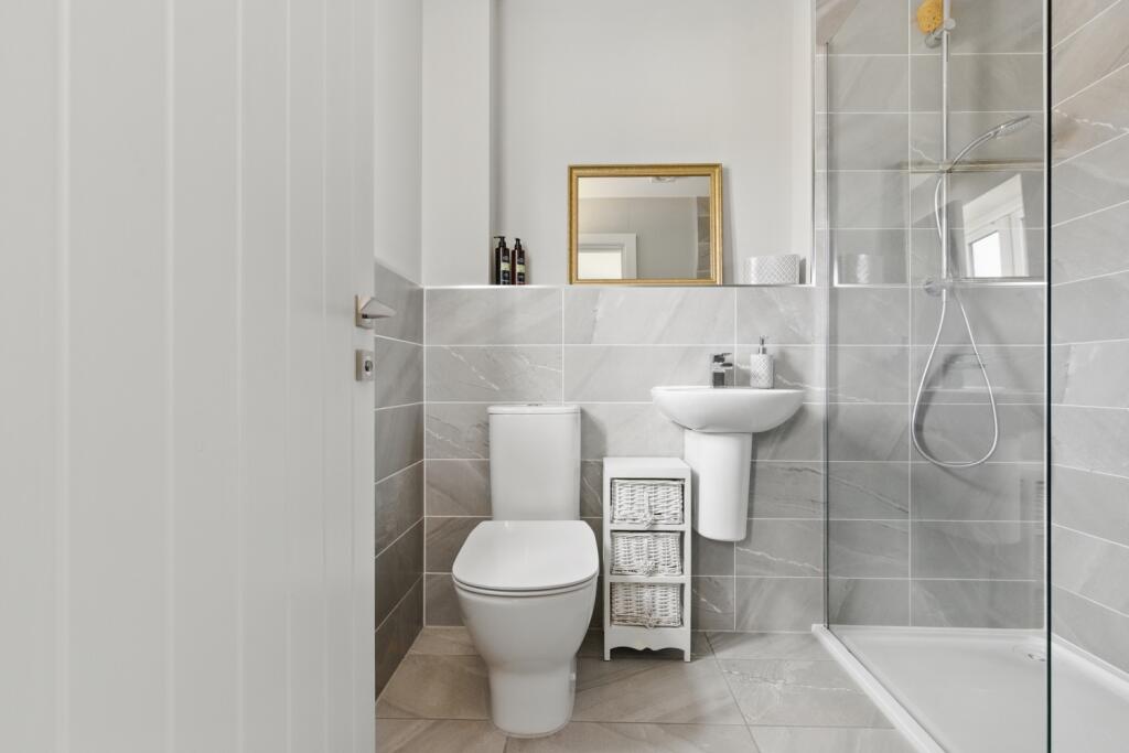Ensuite Shower Room