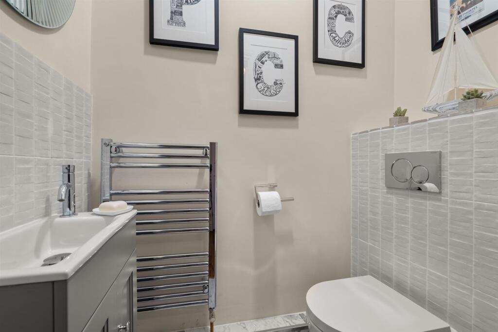 Flat 3 10 Queens Parade-21.jpg