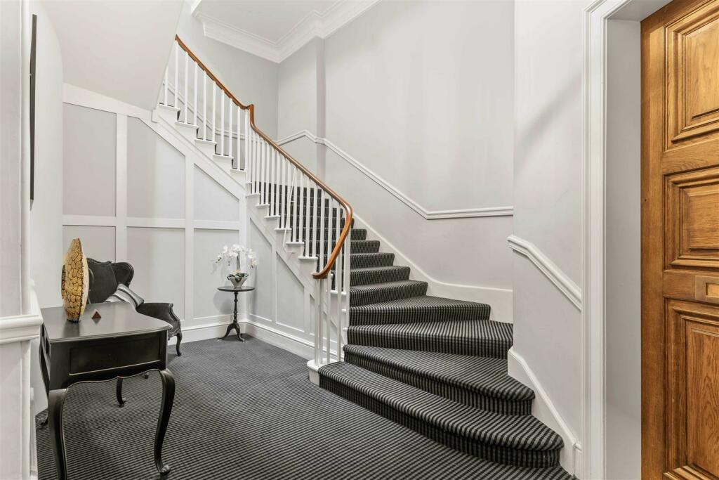 7 The Mansion 32.jpg