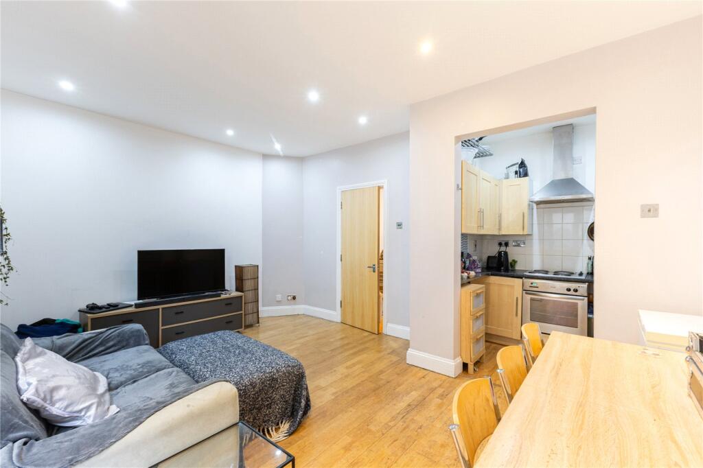 Reception/Kitchen