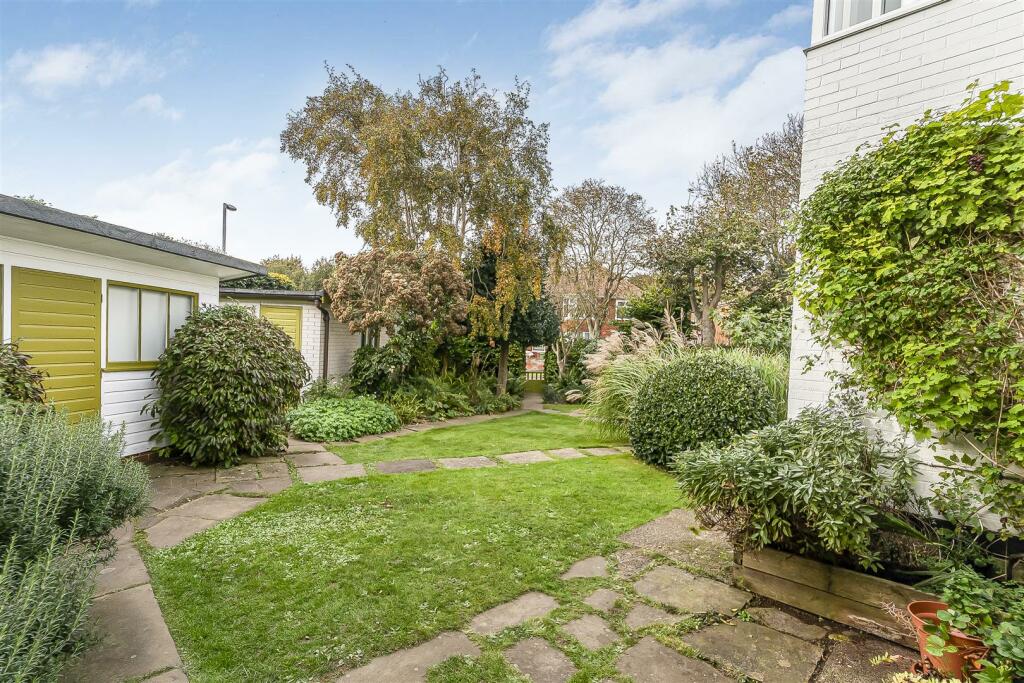 19 Limekiln Lane114.JPG