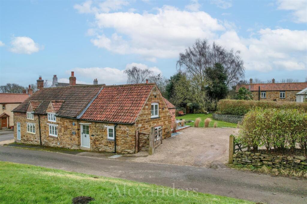 Yew Tree Farm-01.jpg