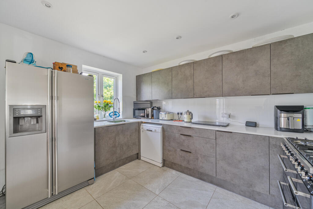 1332674-12-688c8f...