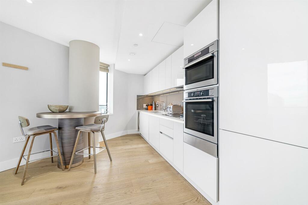 123 Lombard Wharf-27.jpg