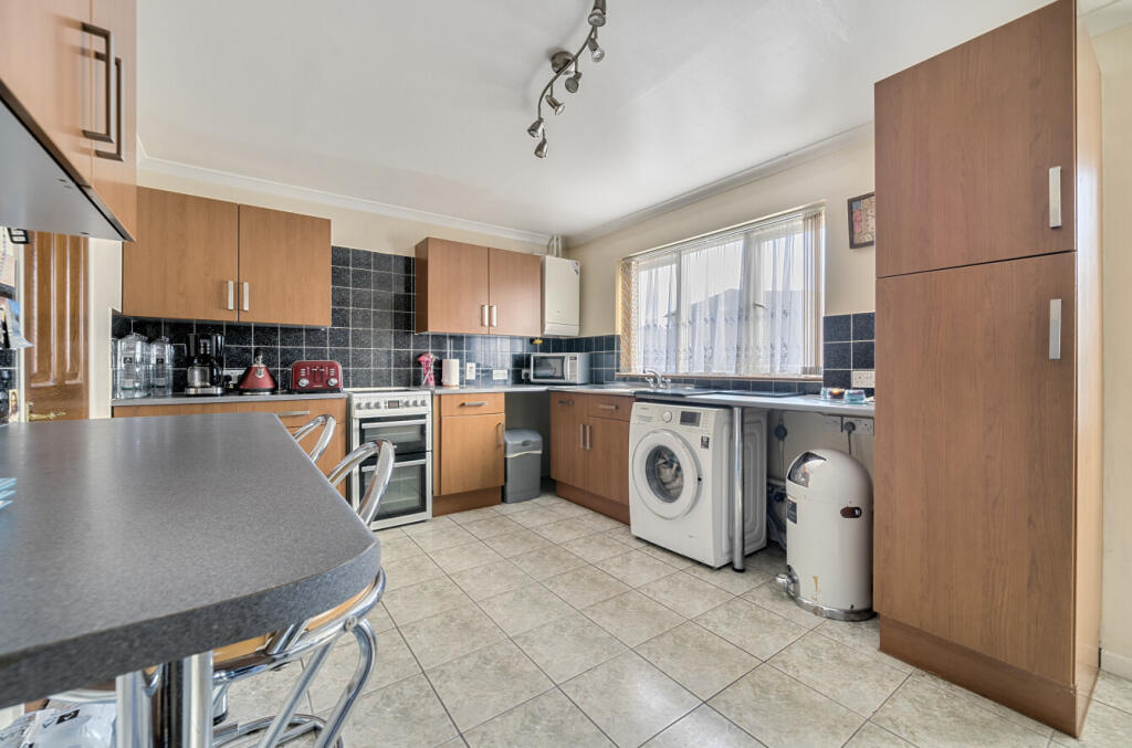 1316843-12-685d32...