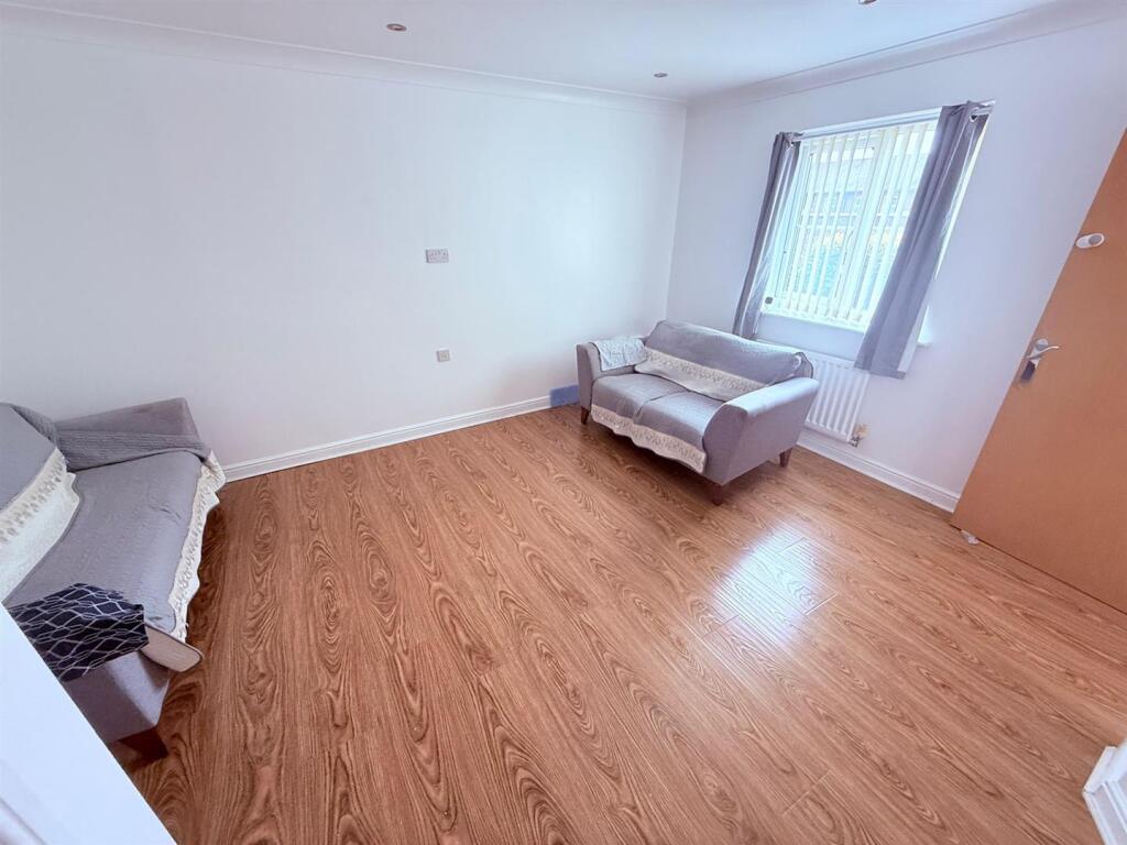 PHOTO-2025-07-30-18-24-19 (1).jpg