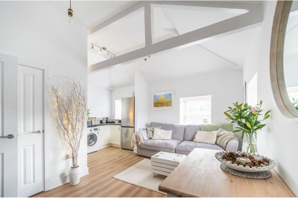 4 Perreyman Square, Tiverton, EX16