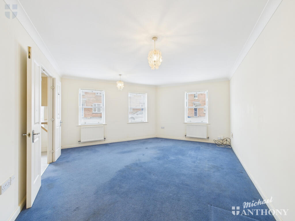 CAM03218G0-PR0789-STILL006