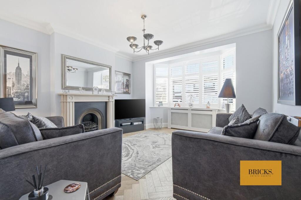 South View Drive, London
