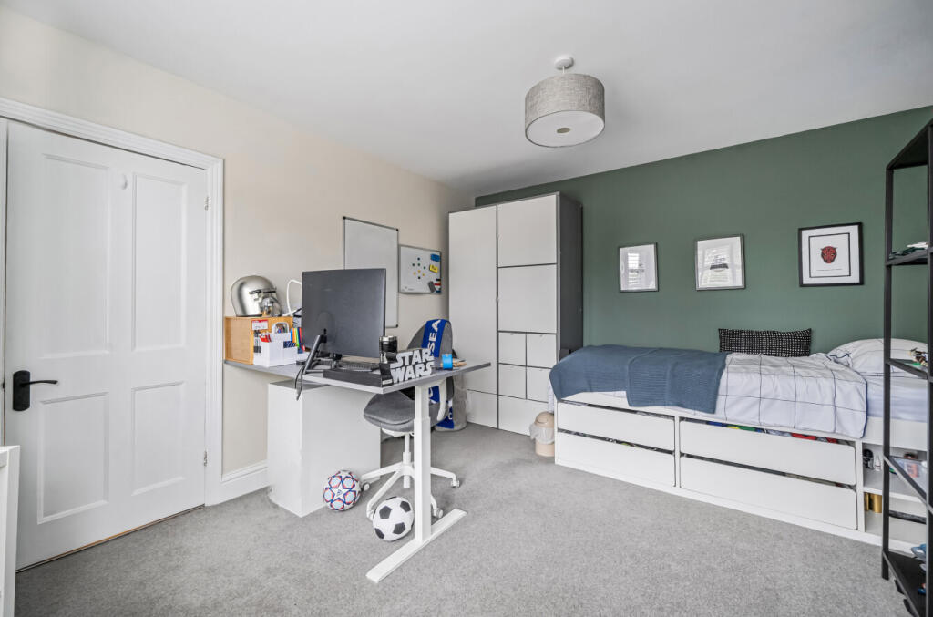 1383590-57-692489...