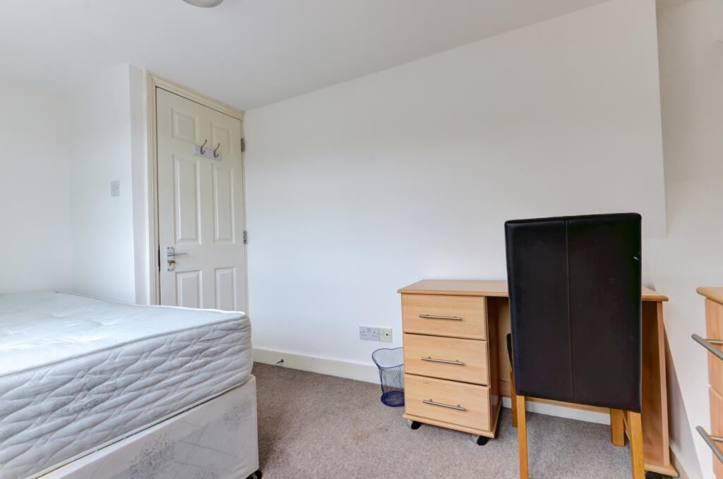 BED 8 (2)