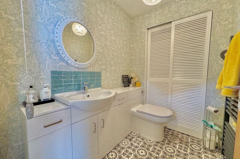 Cloakroom WC