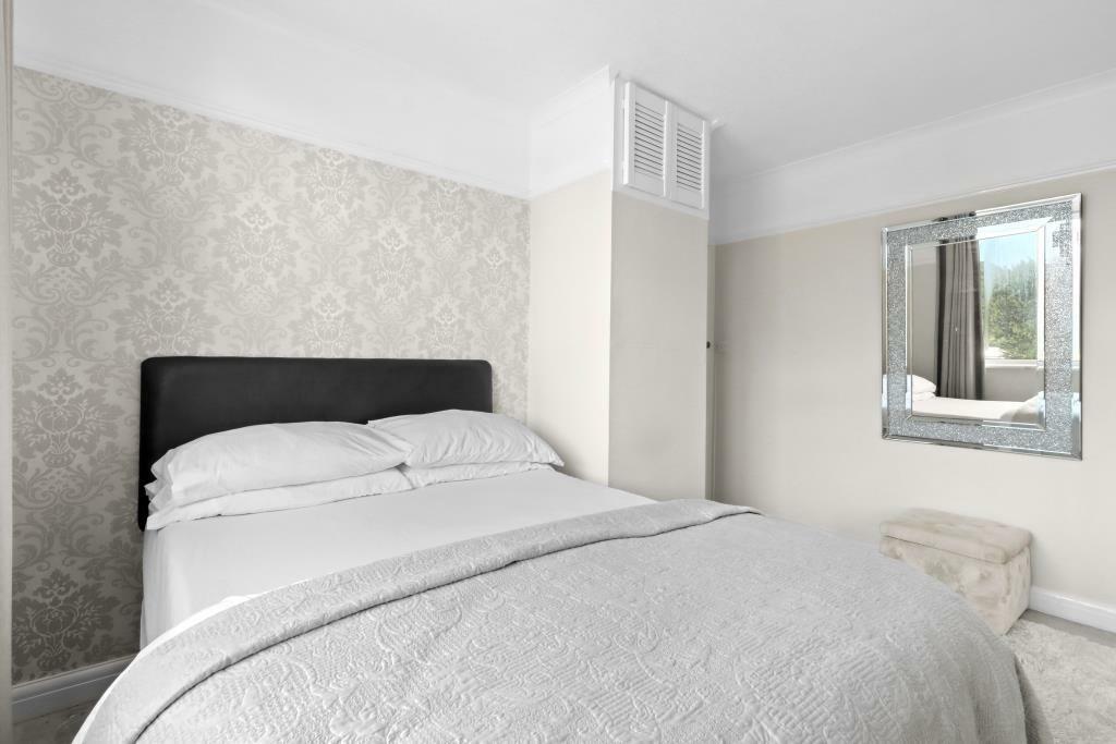 Bedroom 3 Photo 2.jpg