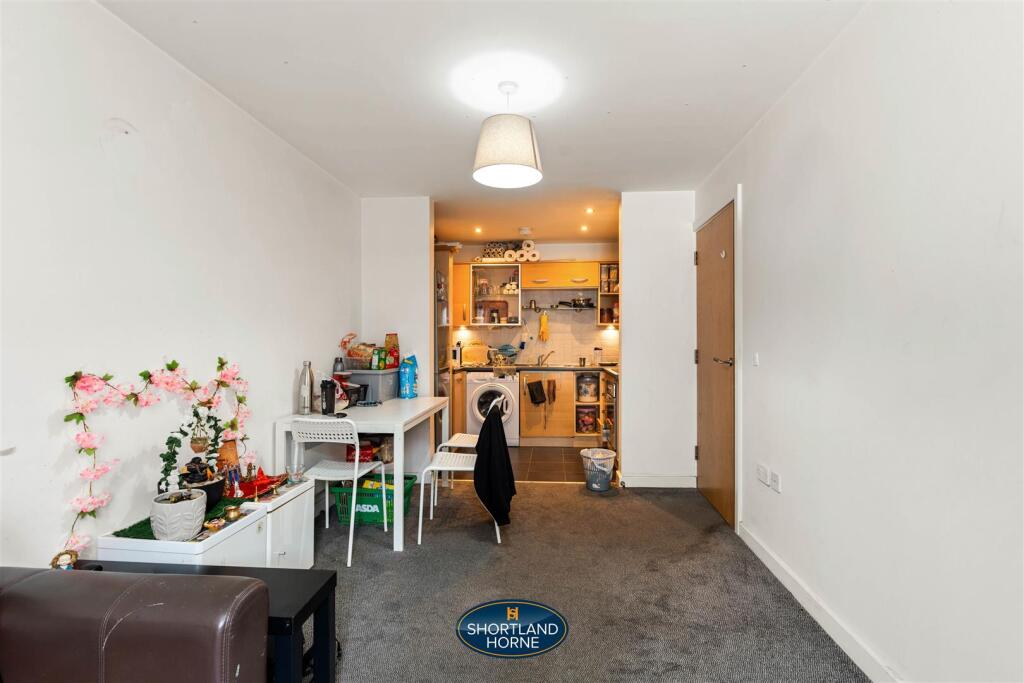 38 Abbey Crt (15 of 18).jpg