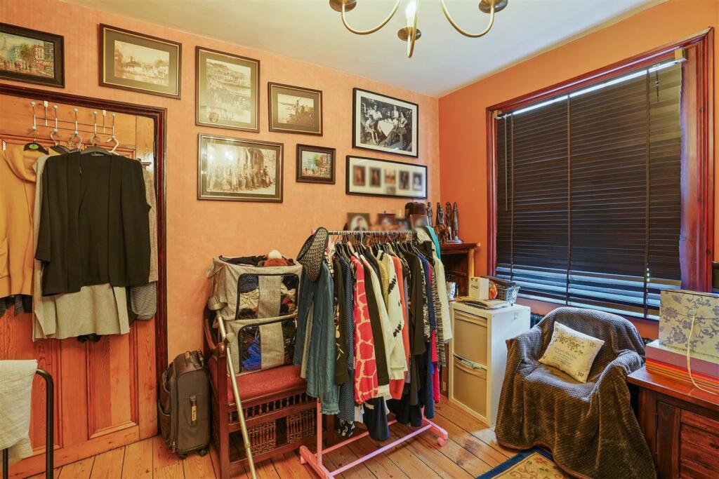 03-9feb80643-MK-WT-7 Crewe Place-14 (1).JPG