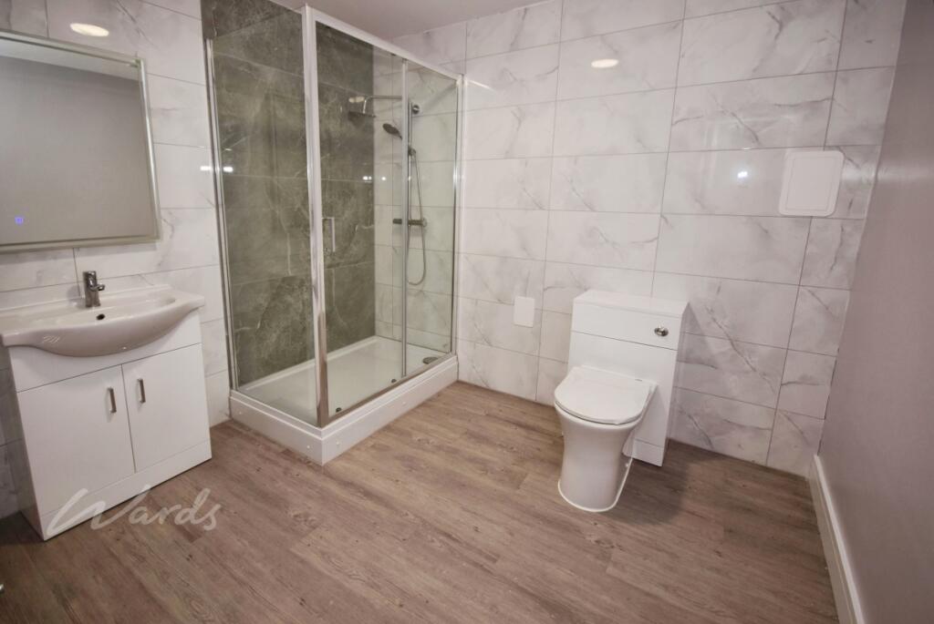 flat 1 cuxton sho...