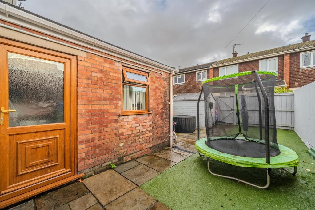 21 Blodwen Road-6.jpg