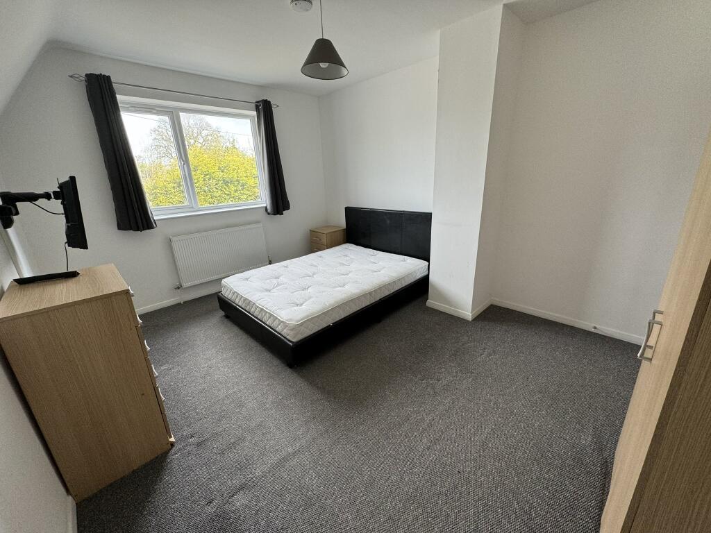 Sparkenhoe Villa - E