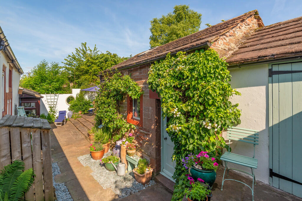 Garden Store / Wo...