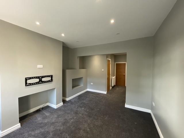 Open plan lounge / dining area