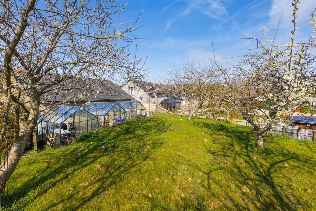 A08 - 3 Hensford ...