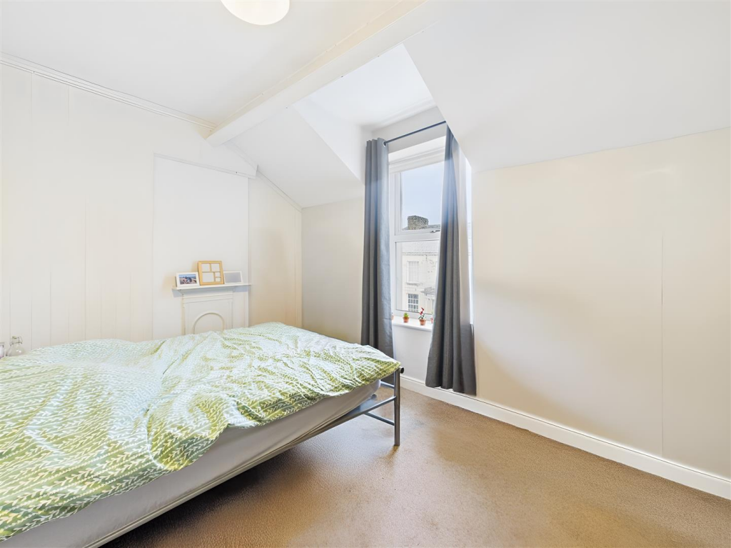 More about living with Mighty Student Living...