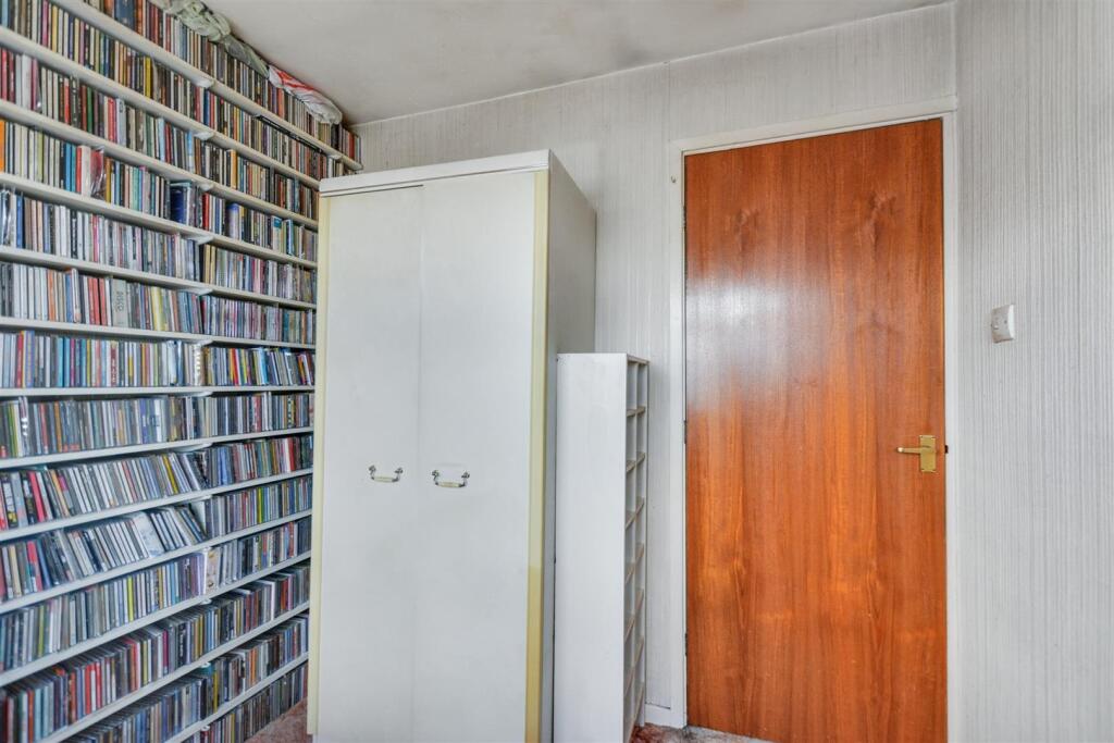 Bedroom 2_2.jpeg