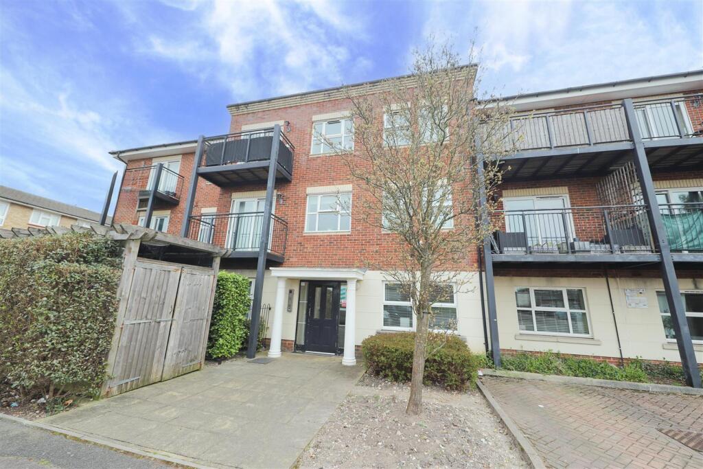 woodgate court external.jpg