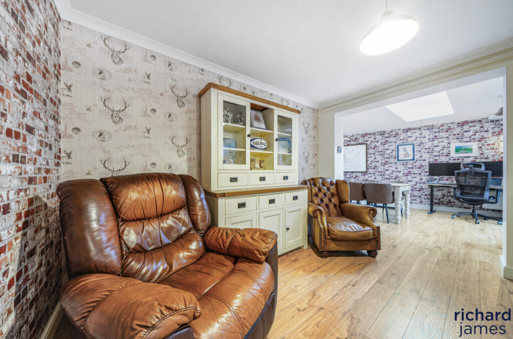 b0f1415d-e644-4f8...