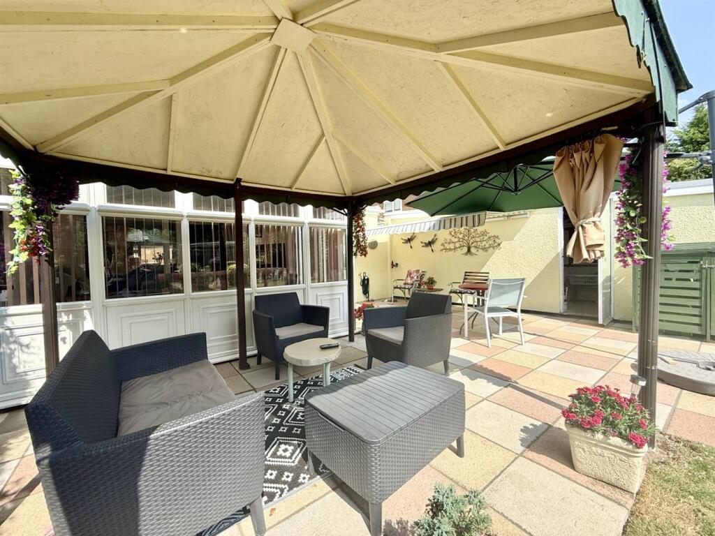 Pergola.jpg