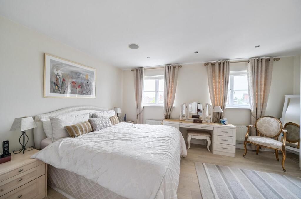 Davidson Frost-Wellings, DFW, Lady Aylesford Avenu