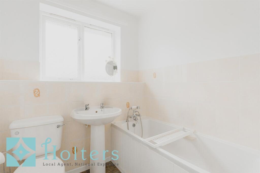 5 Glan Cerniog, Carno-09.jpg