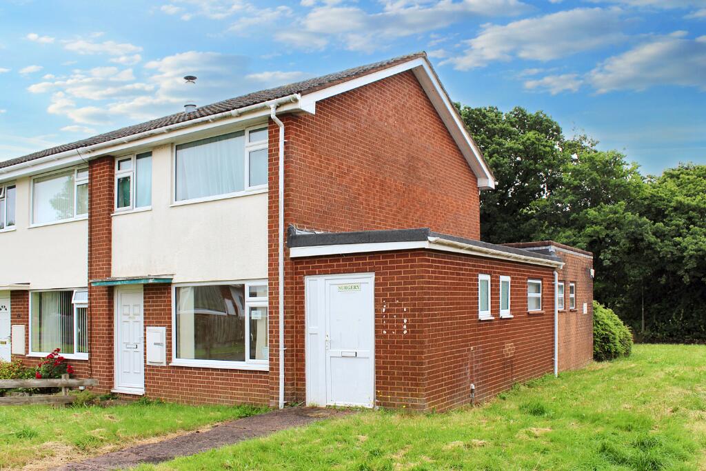 17 South View Close