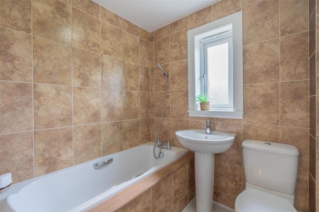 36 Regency Walk-30.jpg