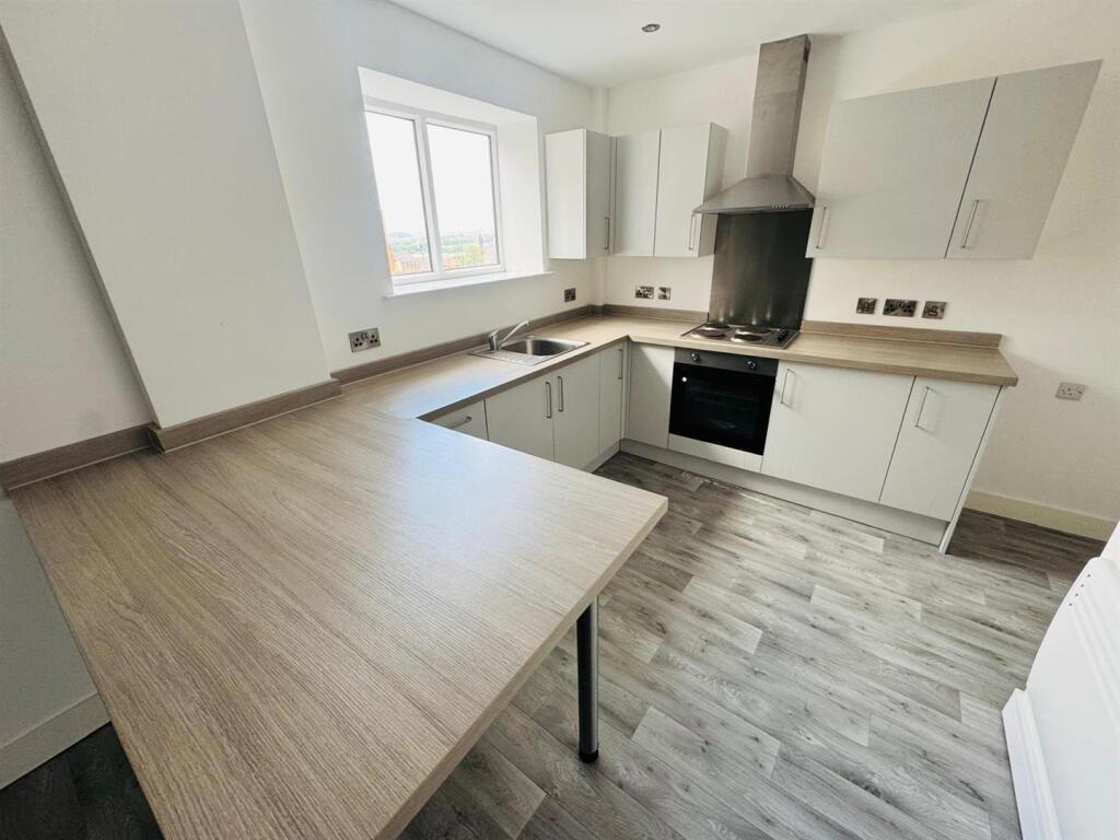 LIVING ROOM/KITCHEN