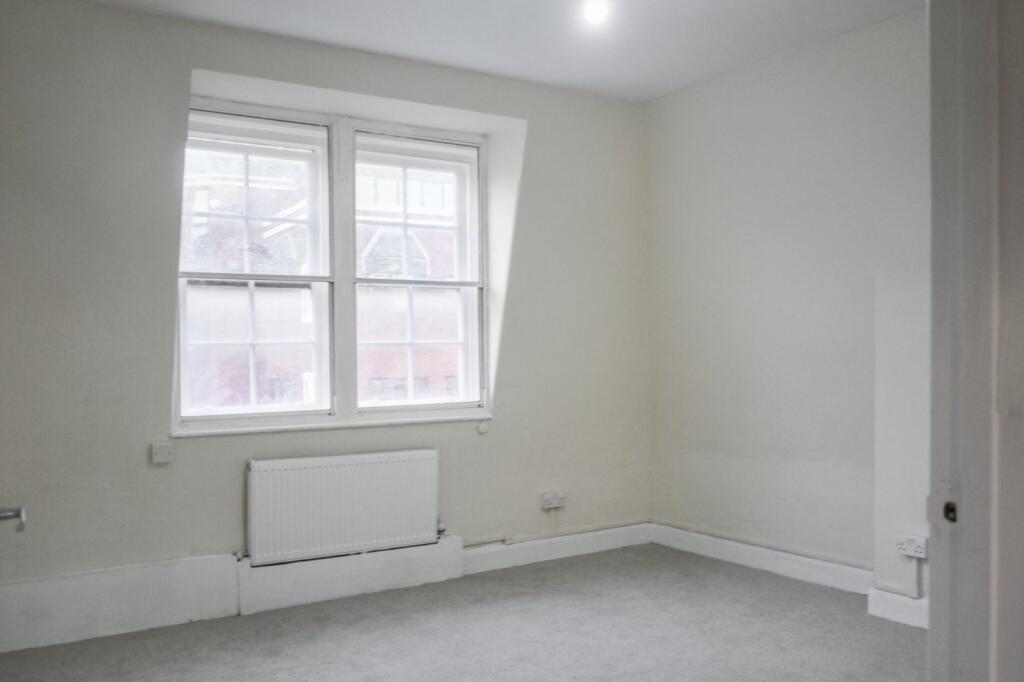 Flat 10 Block A, Peabody Estate, Fulham Palace Road, London W6 9PG