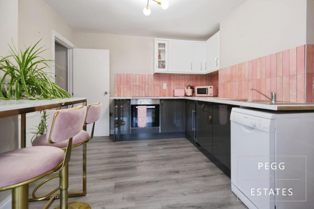 The Reeves Road, Torquay