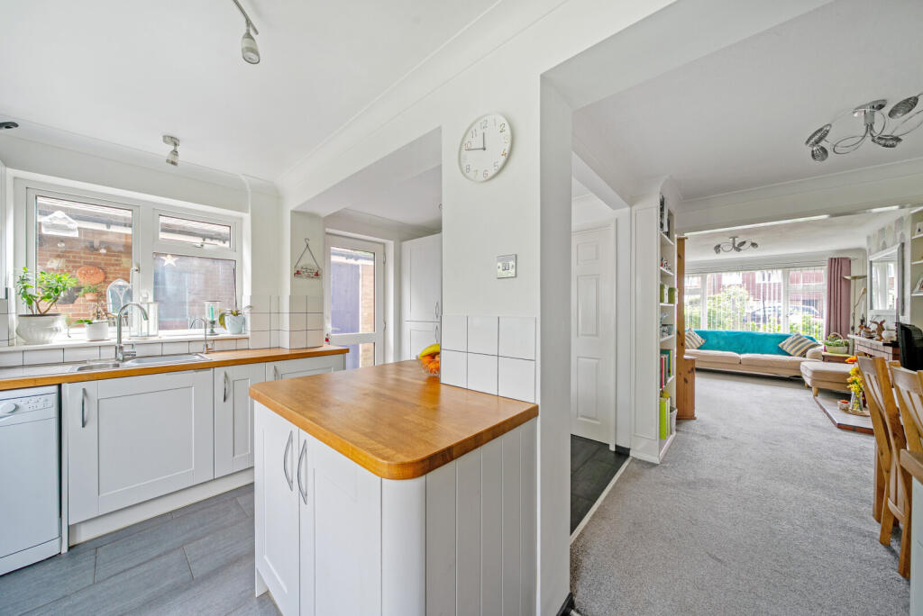 16-6818b0b87a208-...