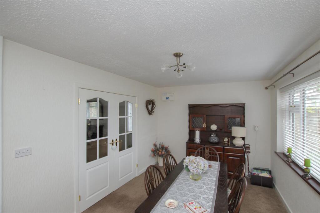 Dining Room.JPG