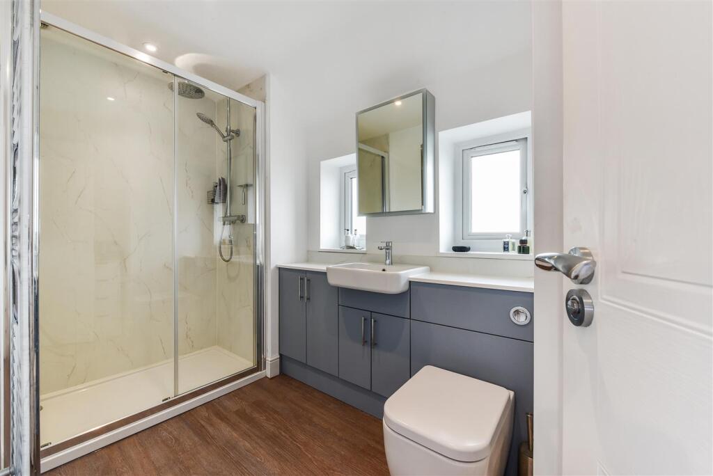 Ensuite Shower Room