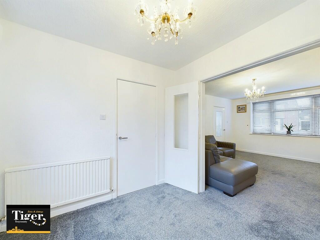 CAM02176G0-PR0406...