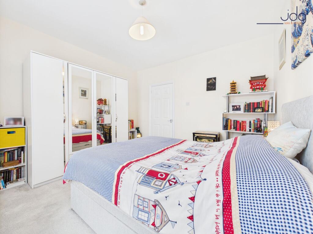 Spacious double bedroom 1