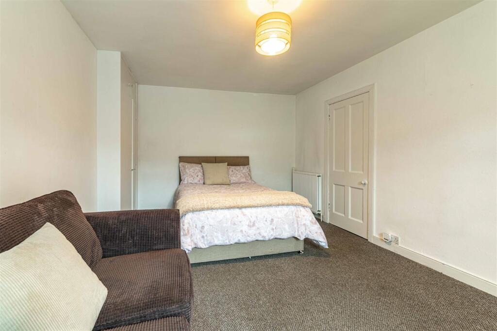 13 Wood Street Galashiels Low Res 15.JPG