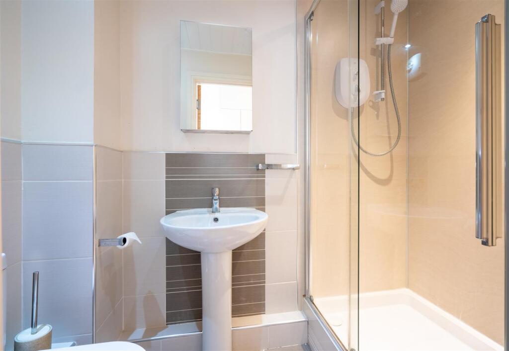 Flat C, 2 Moorgate_-4.jpg