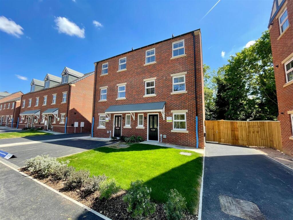 External - Swindale.jpg