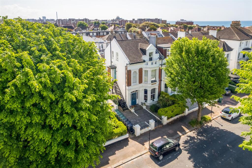 34 Westbourne Villas_16.jpg