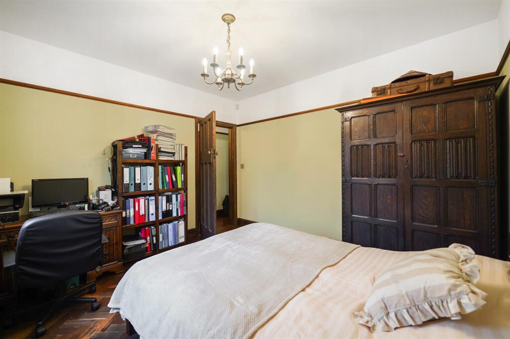35 Medway Gardens - AHLxd8PzOySFUe0Bfuxu.jpg