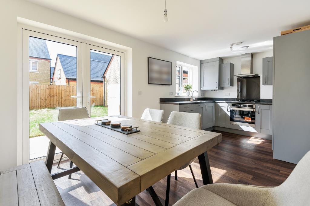 Kitchen/Dining Area