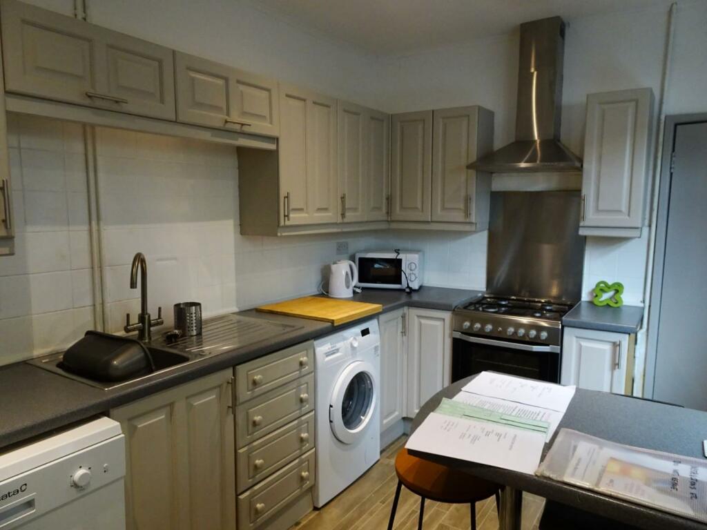 wheatstone kitchen.jpg